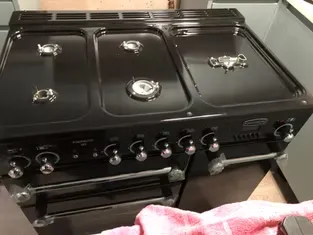 black cooker